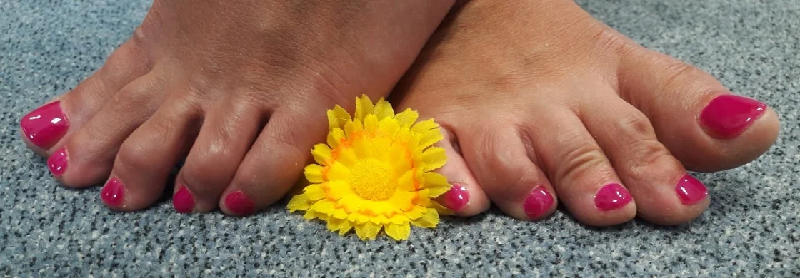 Spa pedikúra i manikúra včetně masáže pro muže i ženy