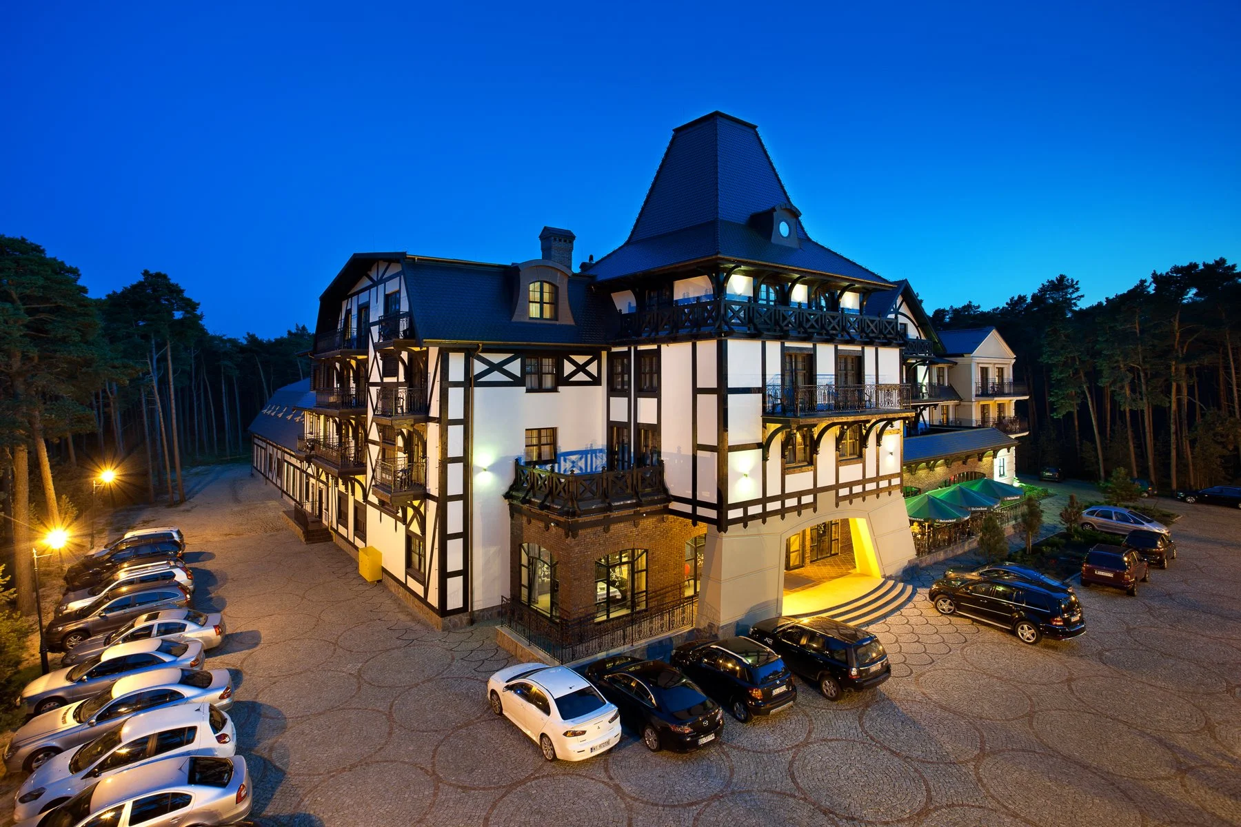 Dovolená na Baltu: elegantní hotel uprostřed lesů, polopenze a neomezený vstup do wellness