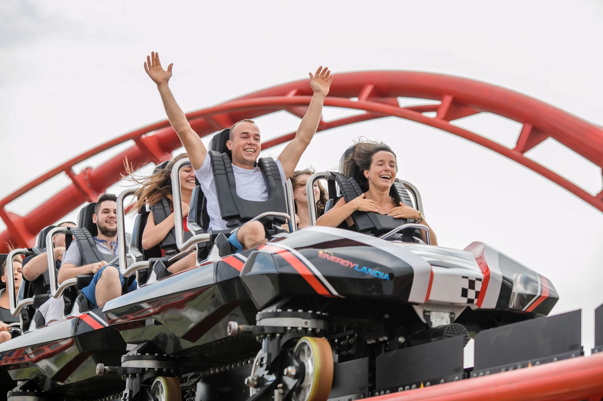 Celodenní výlet do zábavního parku Energylandia: extrémní horské dráhy, kolotoče, show i 7D kino