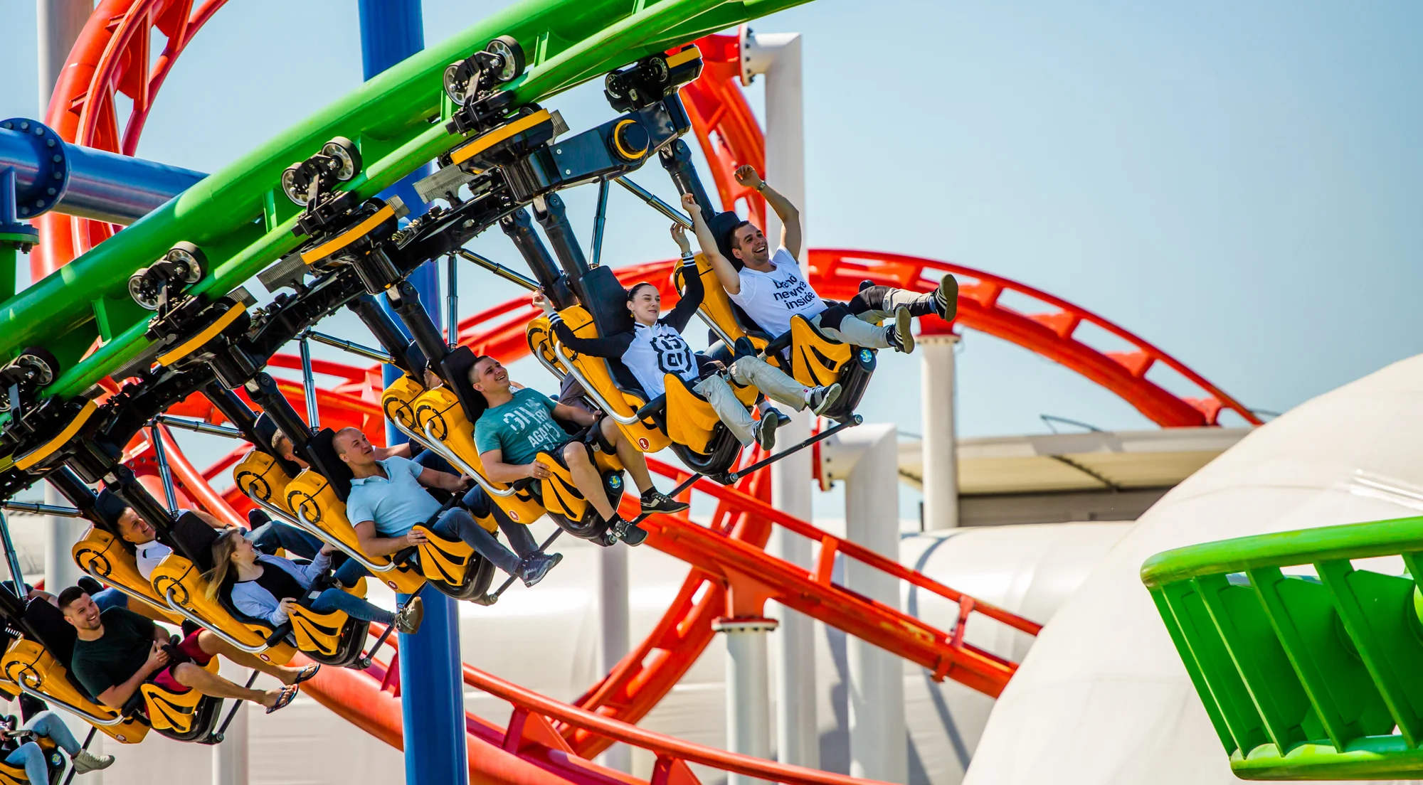 Celodenní výlet do zábavního parku Energylandia: extrémní horské dráhy, kolotoče, show i 7D kino