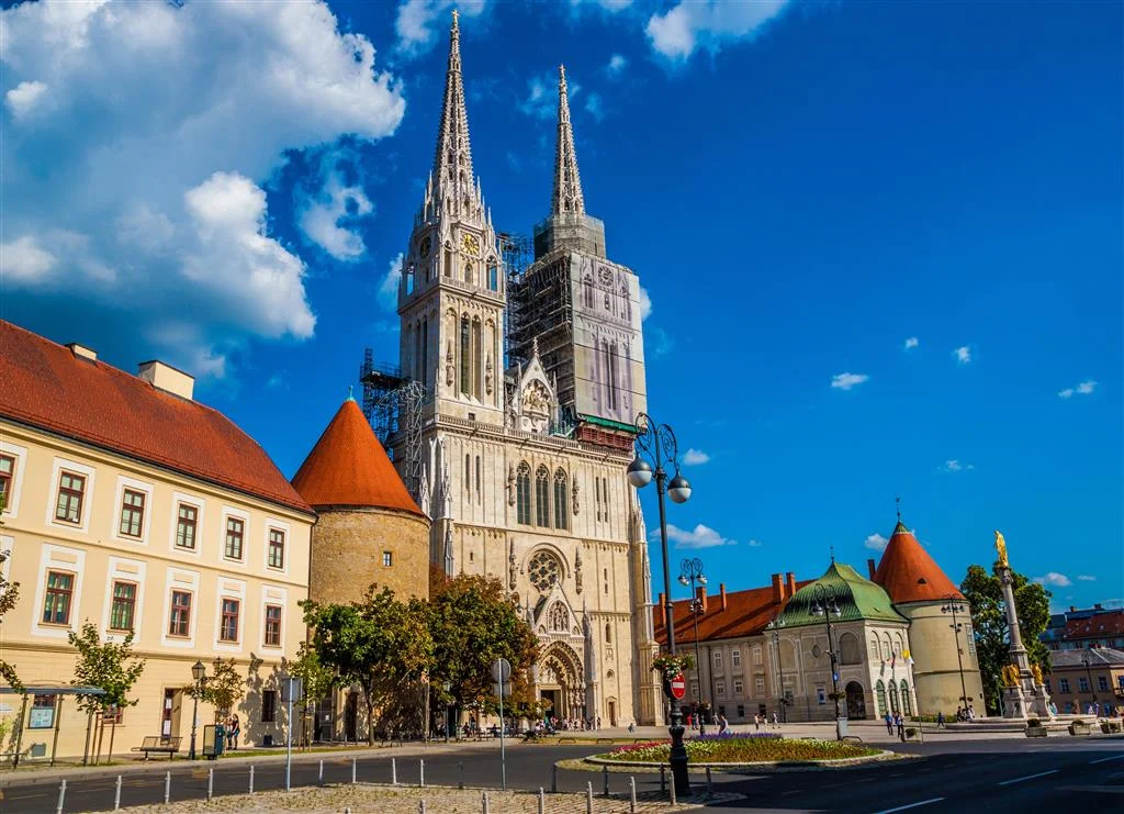 Po stopách Vinnetoua: výlet na Plitvická jezera pod ochranou UNESCO i návštěva Záhřebu