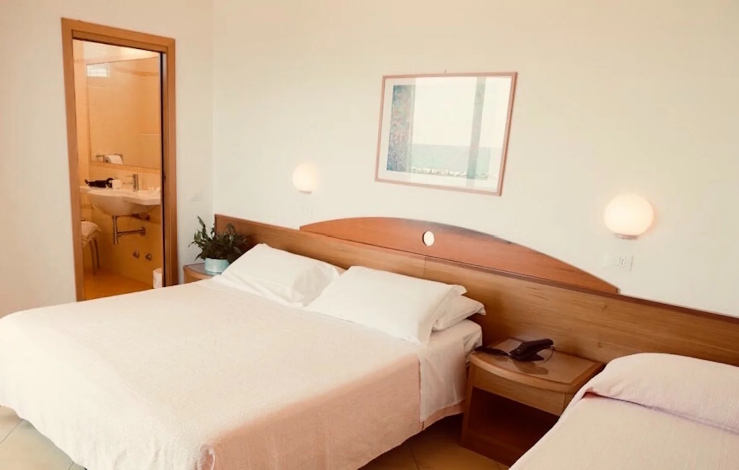 Rodinná dovolená u italského Jadranu: hotel 50 metrů od pláže, plná penze a koupání v bazénu, dítě zdarma