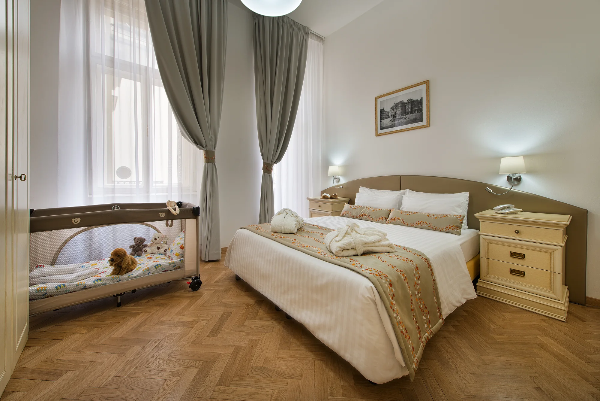 Luxusní pobyt v apartmánu v centru Prahy: bohatá snídaně i čokoládové překvapení na pokoji