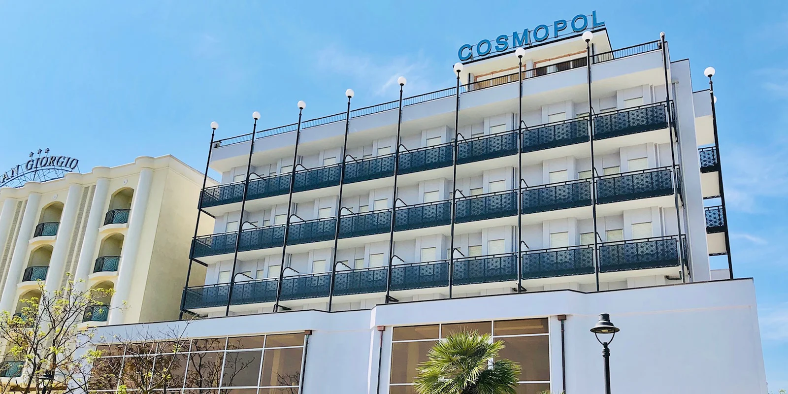 Rodinná dovolená u italského Jadranu: hotel 50 metrů od pláže, plná penze a koupání v bazénu, dítě zdarma