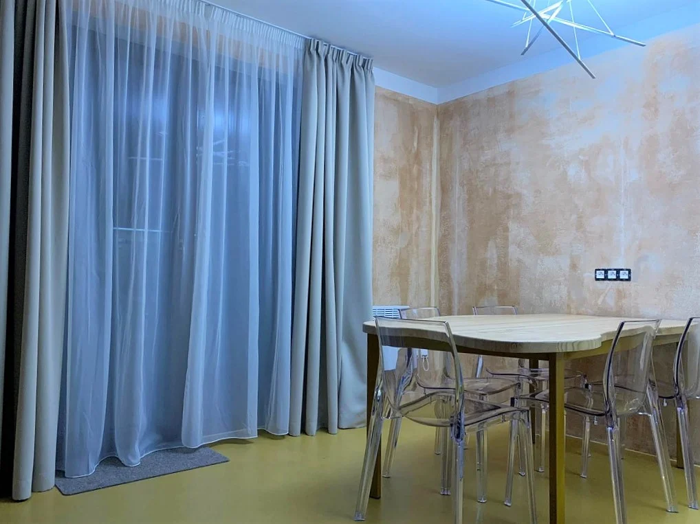 Krásné apartmány uprostřed Hrubého Jeseníku: kuchyňka i krytá terasa