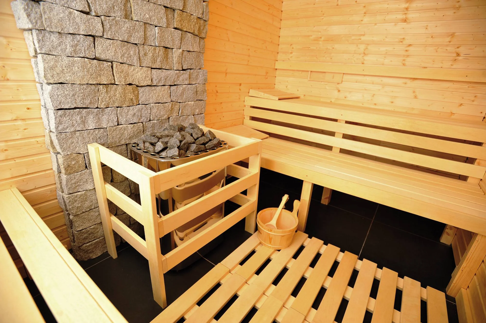 Romantický den v Jeseníku: 6chodové degustační menu i wellness pro dva