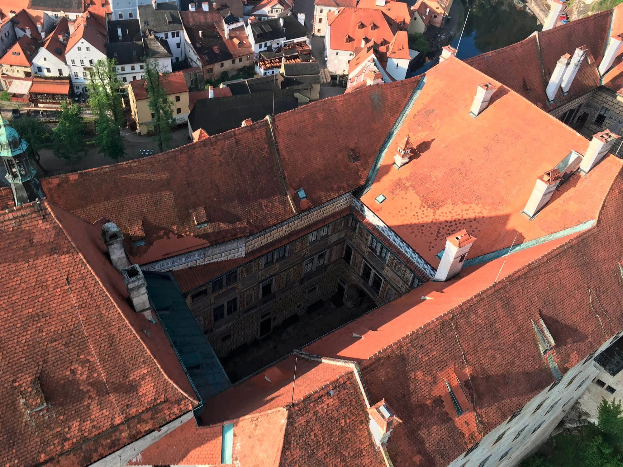 1 nebo 2 hodiny v oblacích: let horkovzdušným balónem v páru či skupince