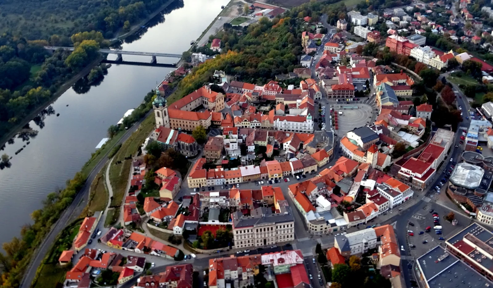 Seznamovací privátní let letadlem na 20-60 minut pro 2 osoby, 5 různých tras
