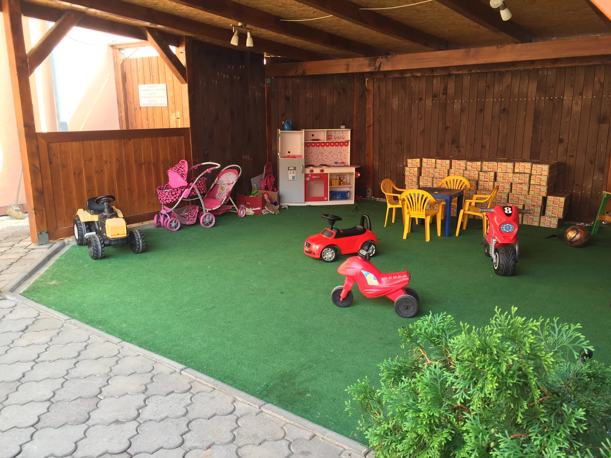 Pobyt v Uničově se snídaní či polopenzí, bazénem, neomezeným wellness i bowlingem