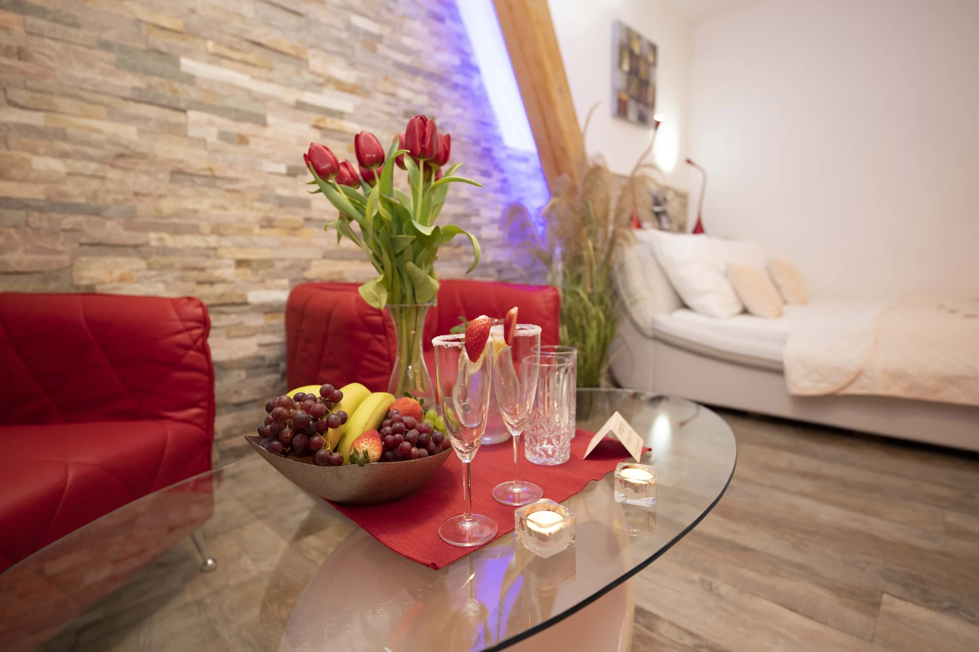 Privátní wellness pro dva: 120 minut s romantickým balíčkem