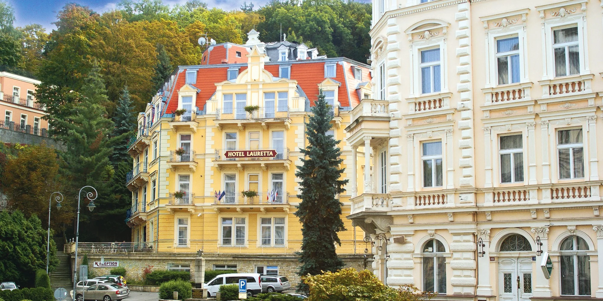 Odpočinek v Karlových Varech: lázeňský hotel s polopenzí, procedurami a saunou