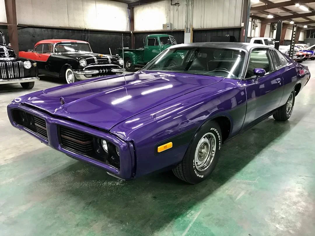 Jízda v legendárním veteránu: až 60 min. v Dodge Charger nebo Buick Riviéra