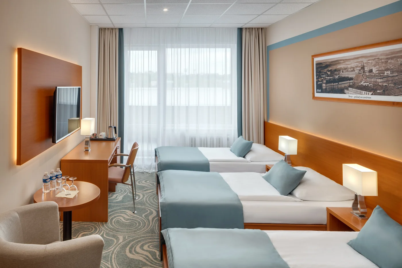 Sami nebo v páru či s rodinou do Brna: hotel se střešním wellness, snídaně i večeře