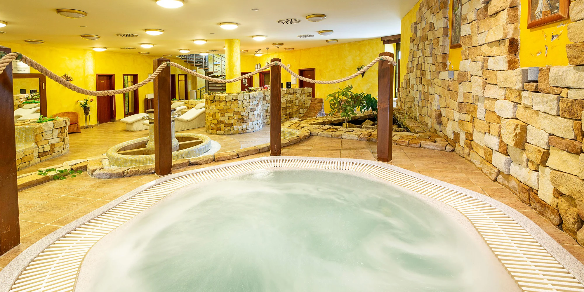 Pobyt v hotelu v centru Harrachova: 3–15 dní s polopenzí vč. letních prázdnin