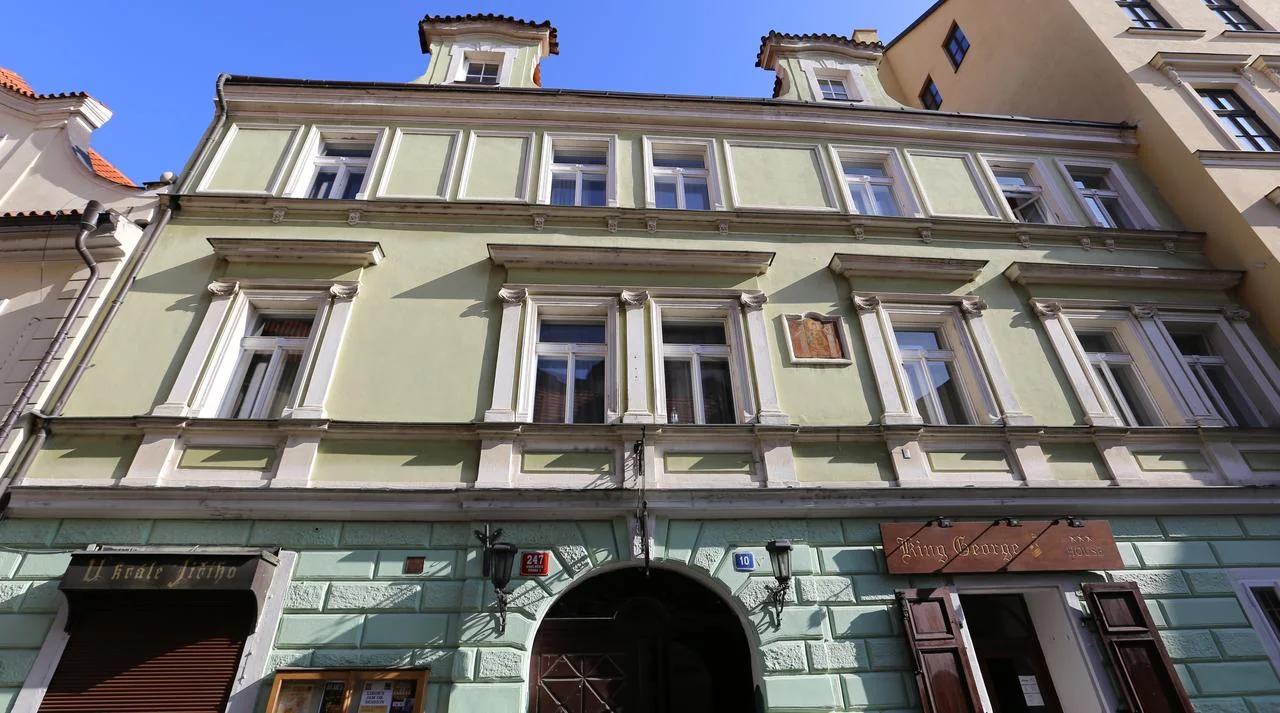 Pobyt na Starém Městě: příjemný hotel, možnost snídaní, procházky