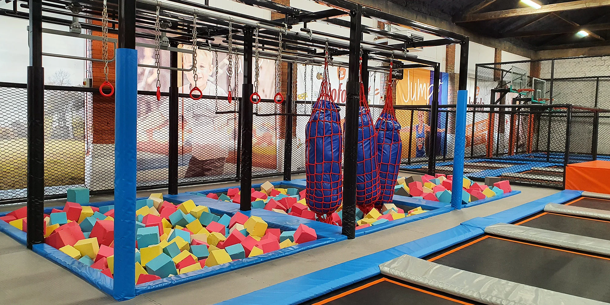 Do Jump Family Plzeň ve všední dny: 75 min. v zábavním centru s trampolínami a dalšími atrakcemi