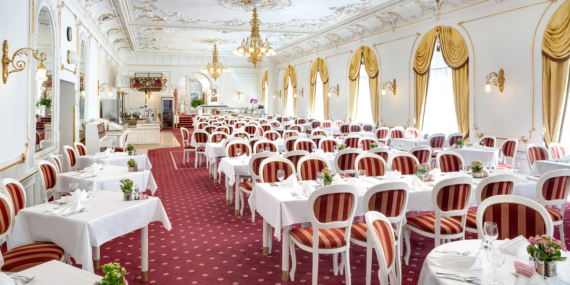 4* pobyt v centru Mariánských Lázní s polopenzí, wellness i procedurami
