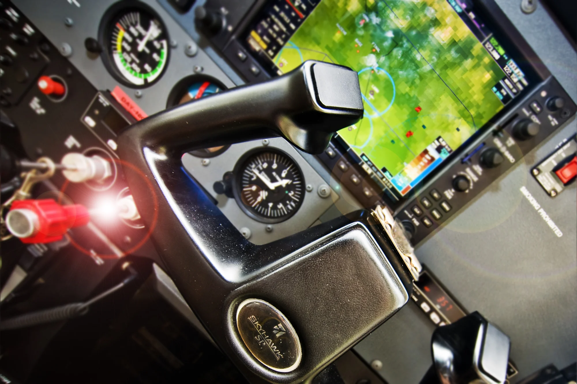 60min. komentovaná prohlídka hangáru v Roudnici či Plzni pro jednoho i dva nadšené aviatiky
