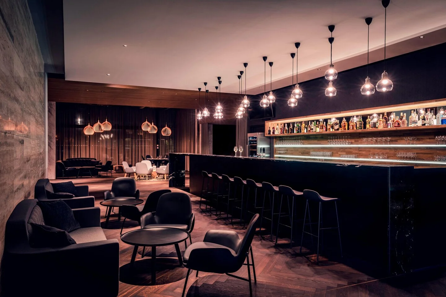 Moderní hotel sítě Marriott v Brně: polopenze, parkování a dítě do 5,9 let zdarma