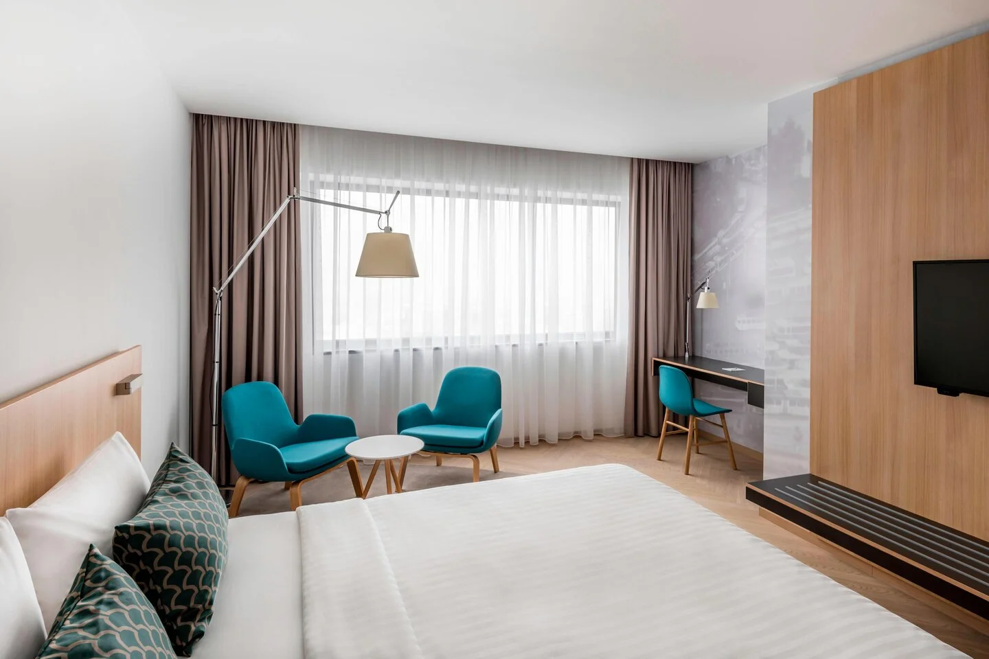 Moderní hotel sítě Marriott v Brně: polopenze, parkování a dítě do 5,9 let zdarma