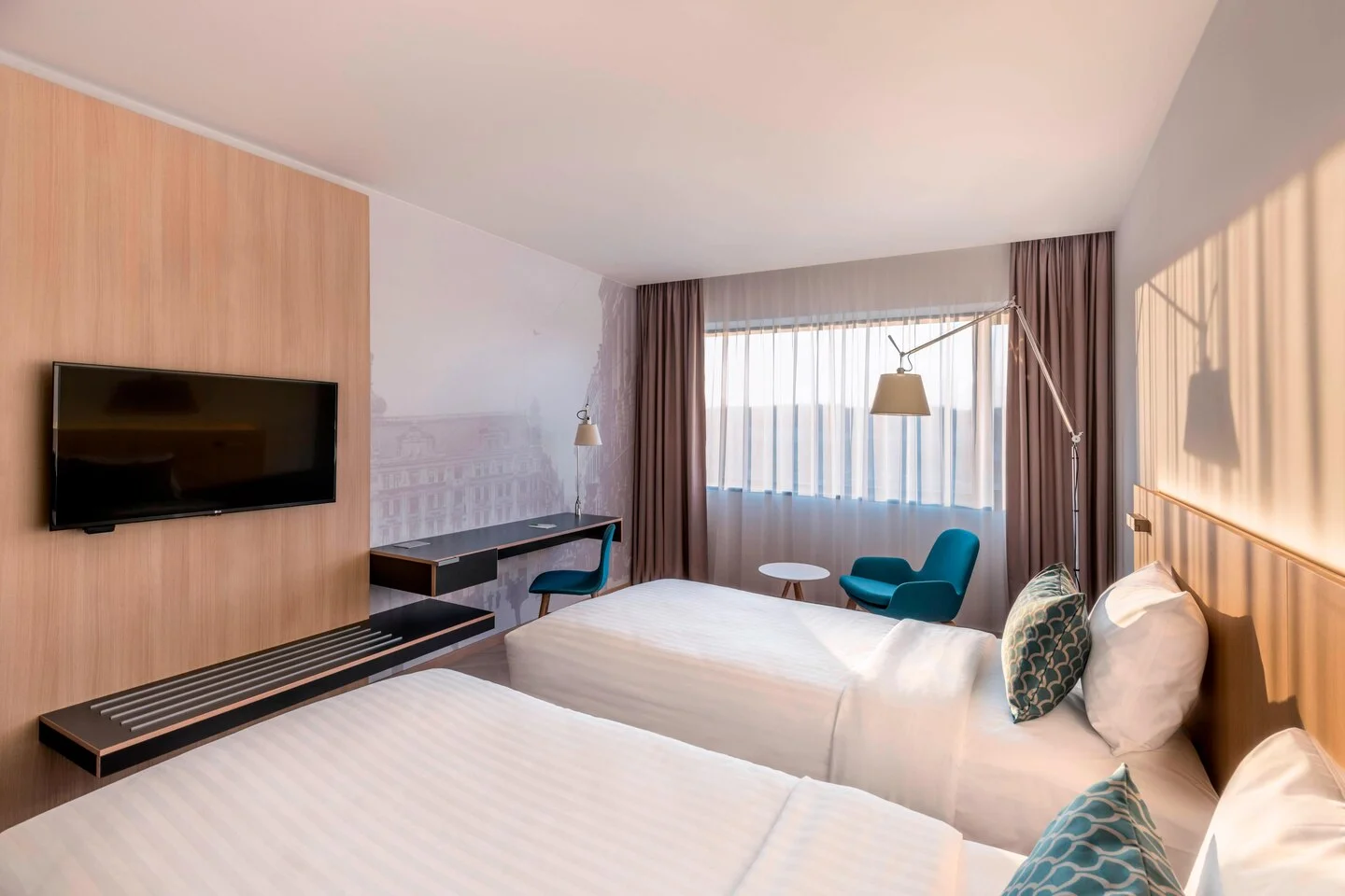 Moderní hotel sítě Marriott v Brně: polopenze, parkování a dítě do 5,9 let zdarma
