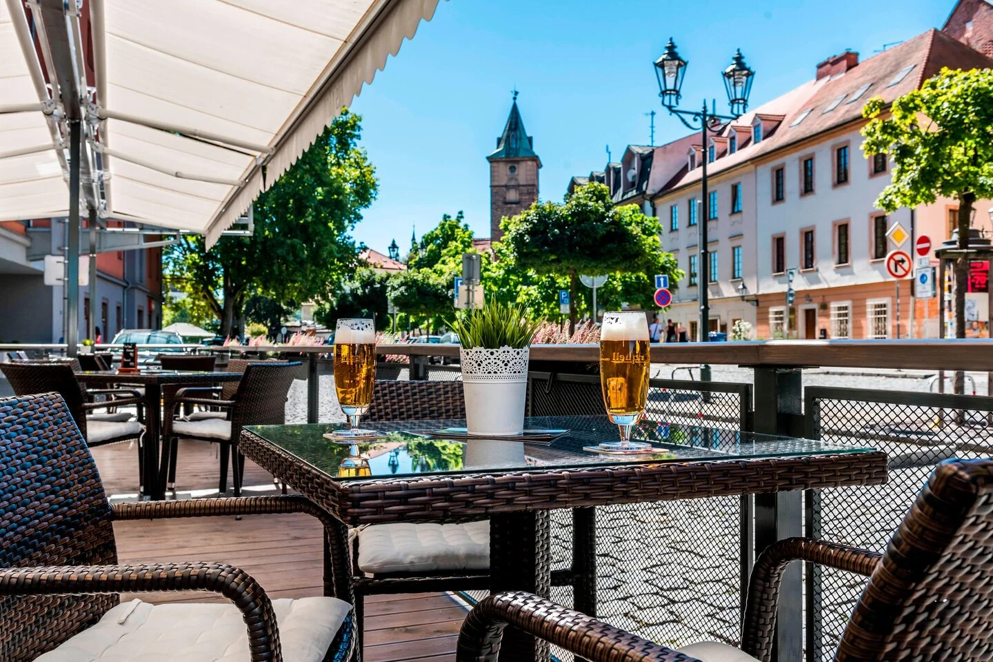 Odpočinek v hotelu Marriott v centru Plzně se snídaní nebo polopenzí