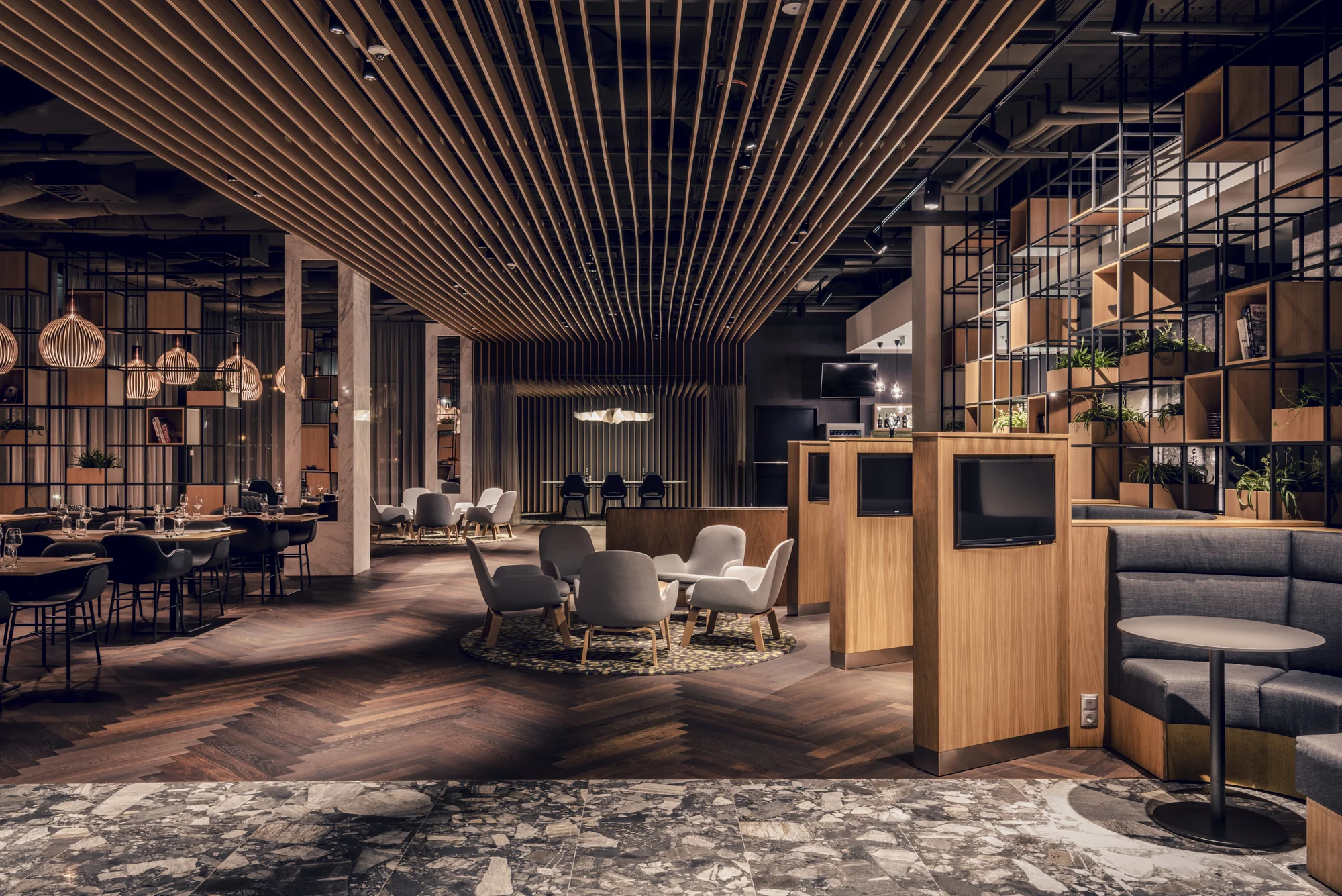 Moderní hotel sítě Marriott v Brně: polopenze, parkování a dítě do 5,9 let zdarma