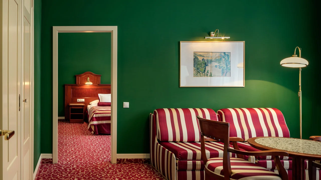 5* hotel Imperial v Karlových Varech: luxusní polopenze, wellness i 3 lázeňské procedury