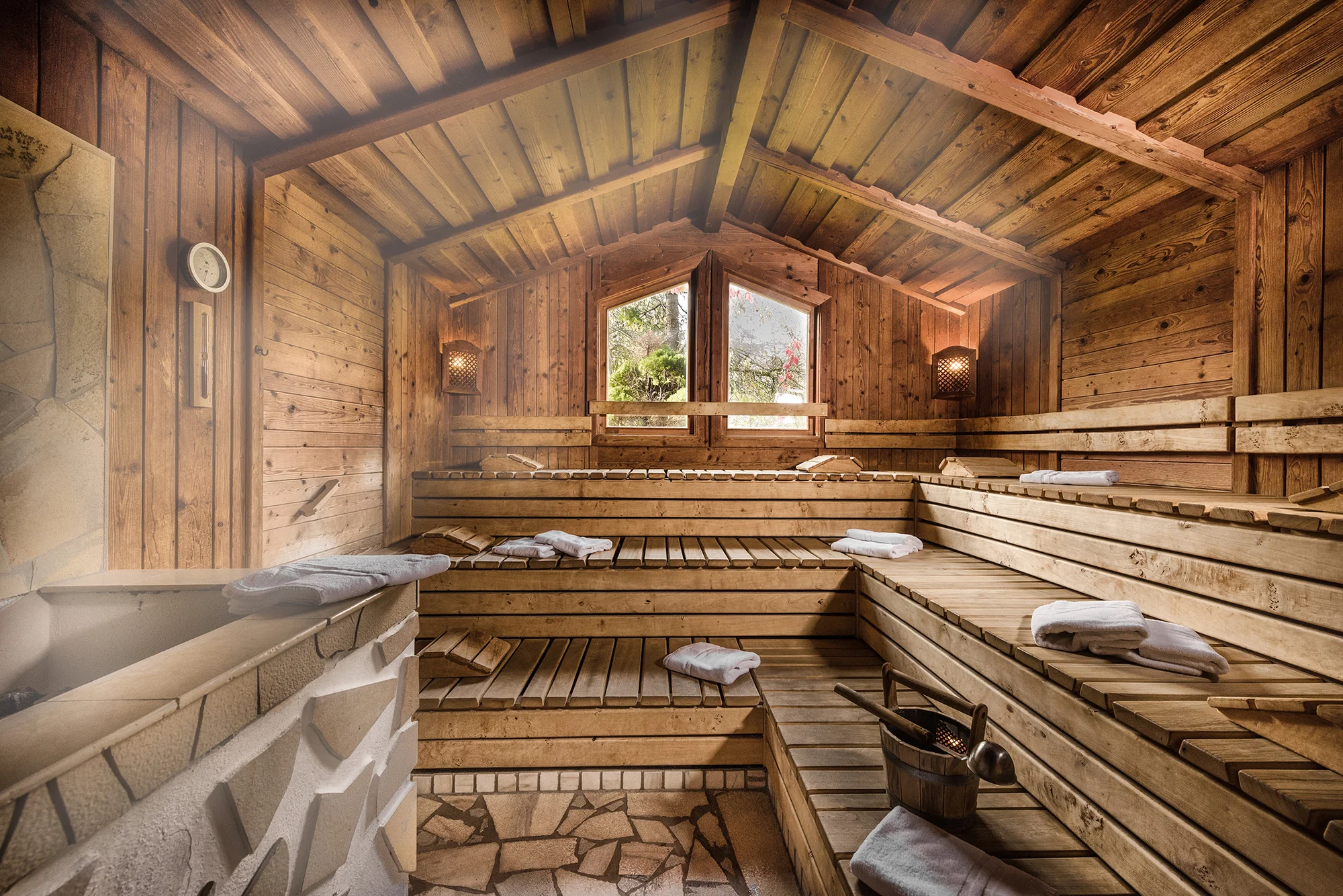 4* dovolená v Gasteinu: jídlo, až 2 děti zdarma a neomezený wellness