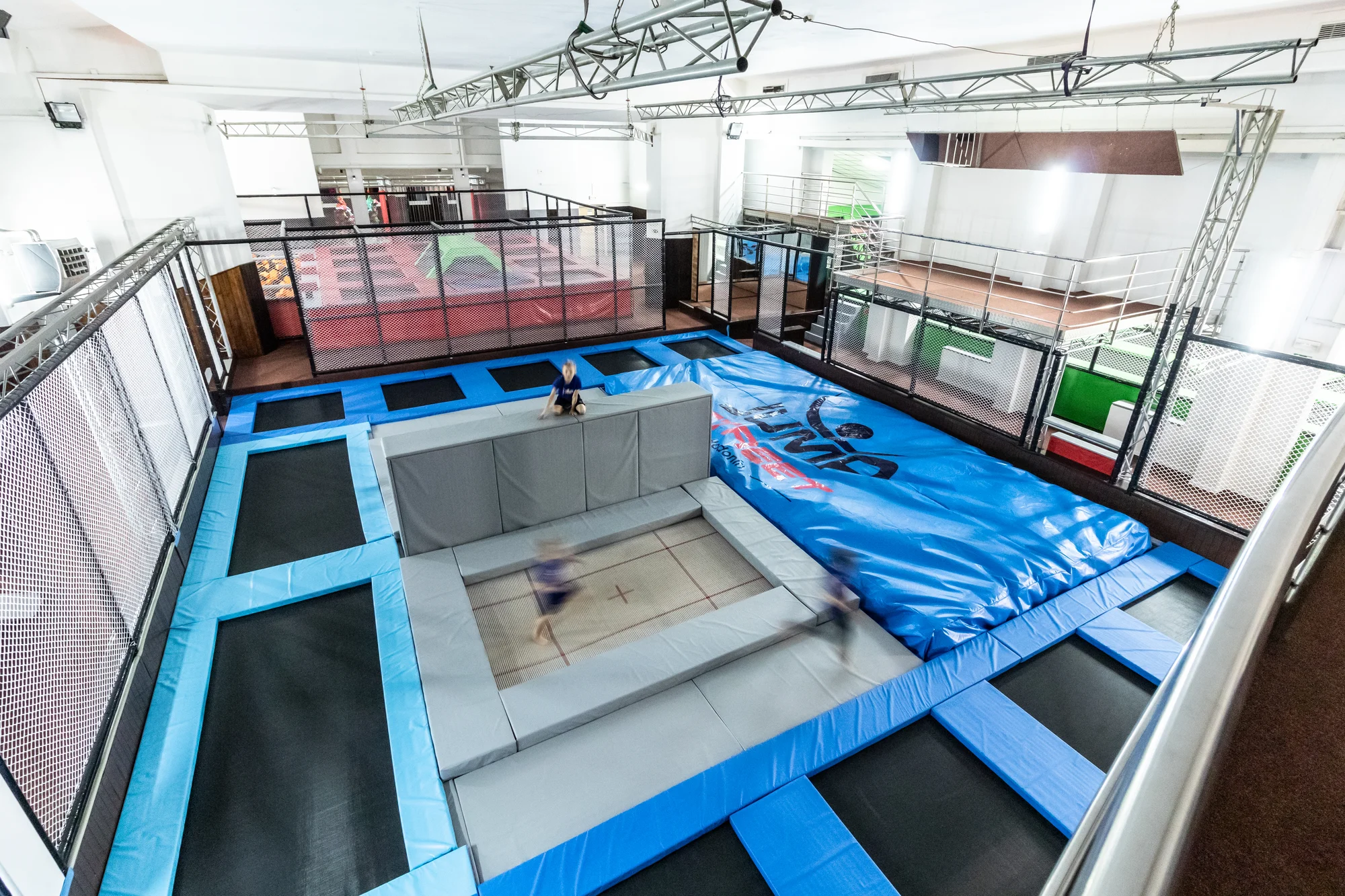 Trampolínový ráj se spoustou atrakcí: 1 nebo 2 hodiny pro malé i velké