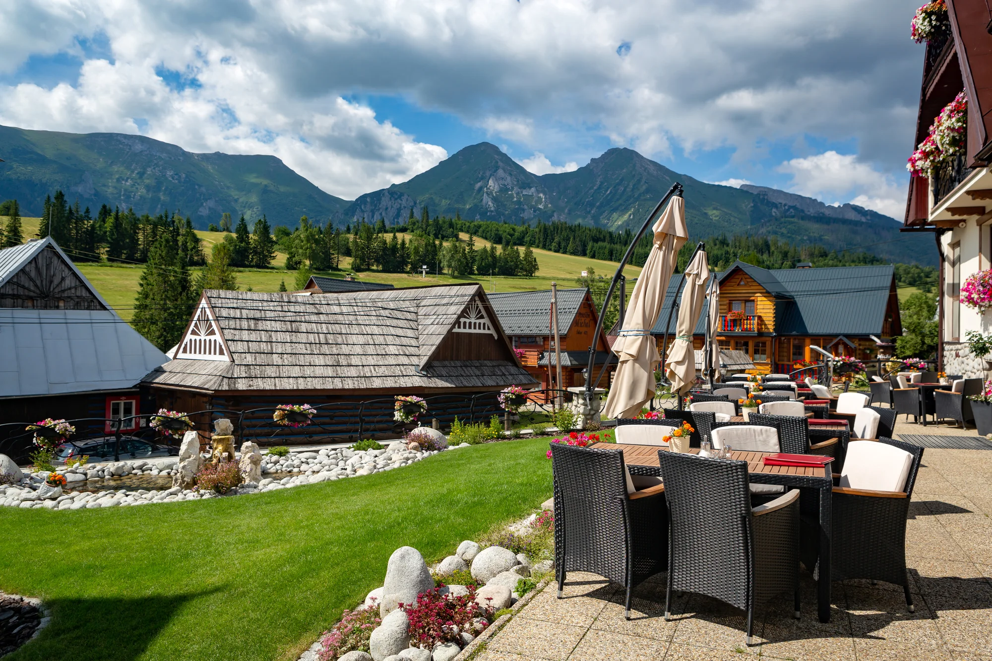 Dovolená pro páry i rodiny v srdci Ždiaru se snídaní a wellness