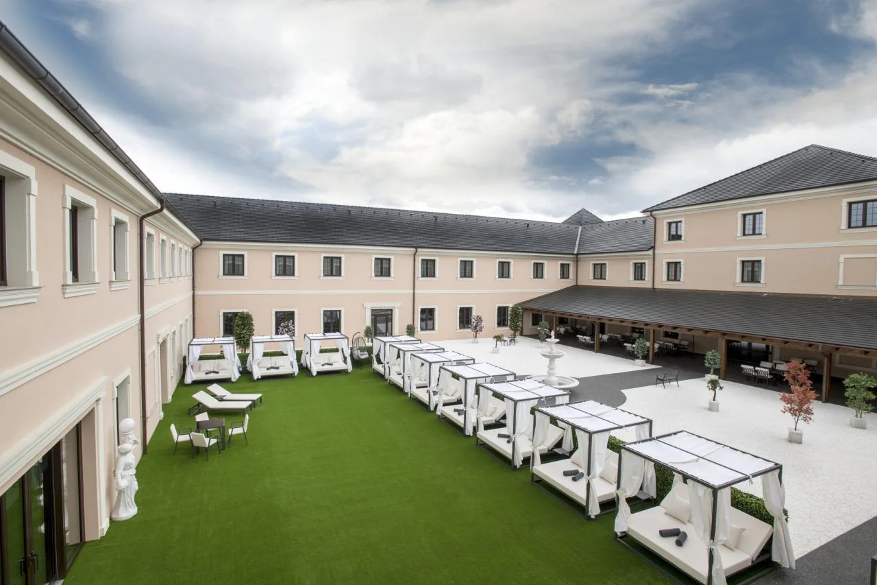 Romantický pobyt v 5* Château Šanov pro dva: neomezeně wellness i procedury, snídaně či polopenze