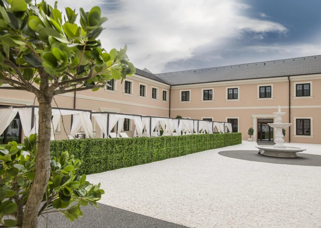 Romantický pobyt v 5* Château Šanov pro dva: neomezeně wellness i procedury, snídaně či polopenze