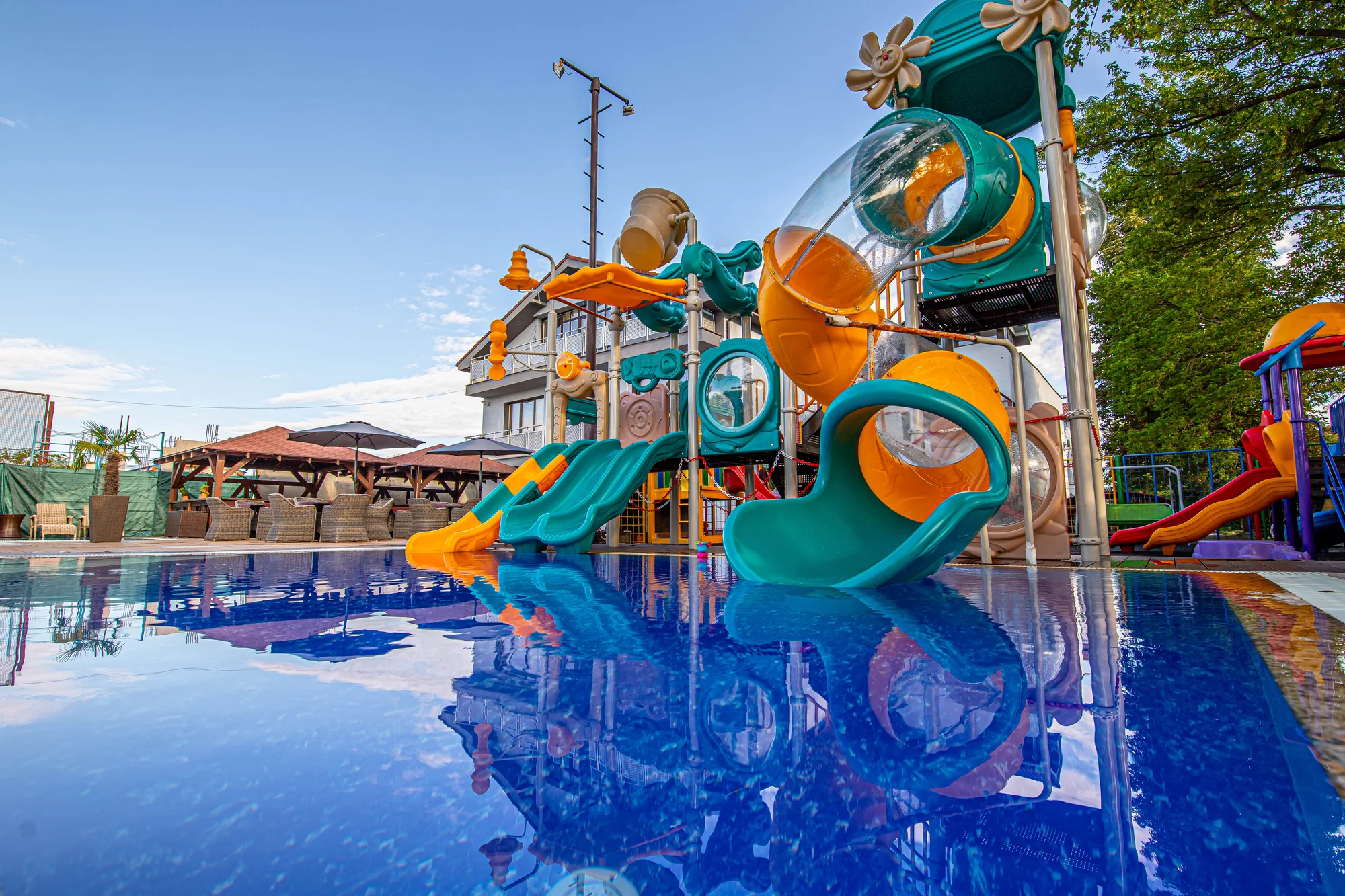 Sluneční jezera: 4* hotel s polopenzí a wellness i celodenním vstupem do aquaparku