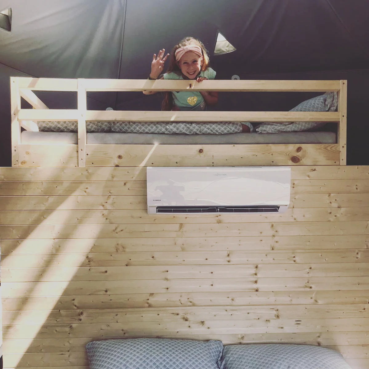 Glamping: vymazlené iglú u Prachovských skal, relax ve wellness s možností snídaňového koše