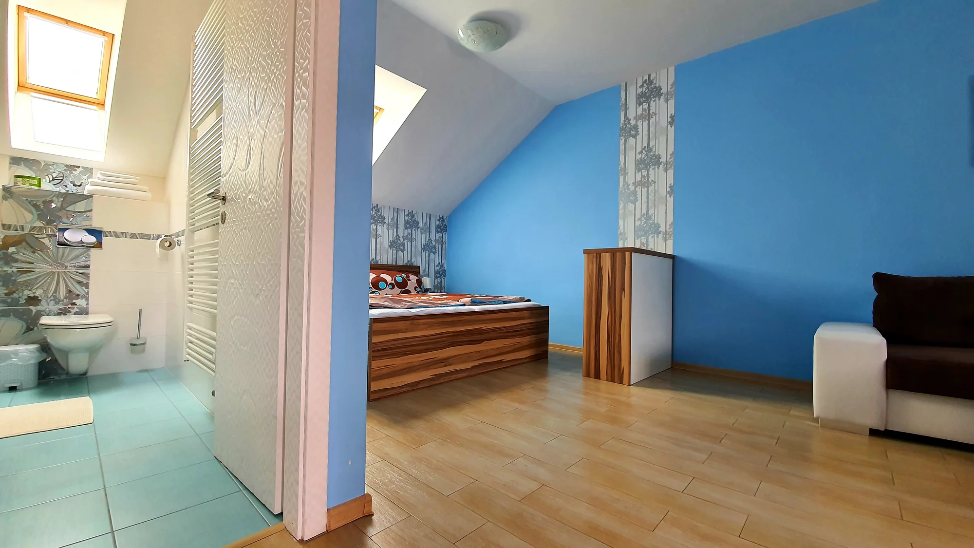 Za turistikou k Bešeňové: útulný hotel se zahradou a dětským hřištěm i hernou, snídaně či polopenze