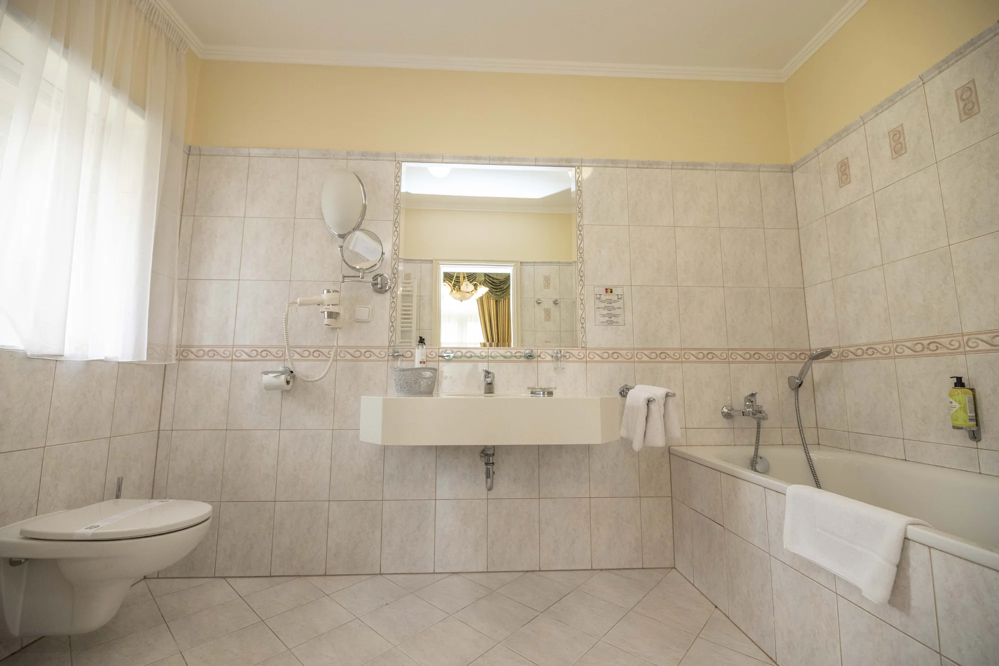 Užijte si Karlovy Vary: až 15 dní v hotelu Mignon**** se snídaní či polopenzí i procedurami