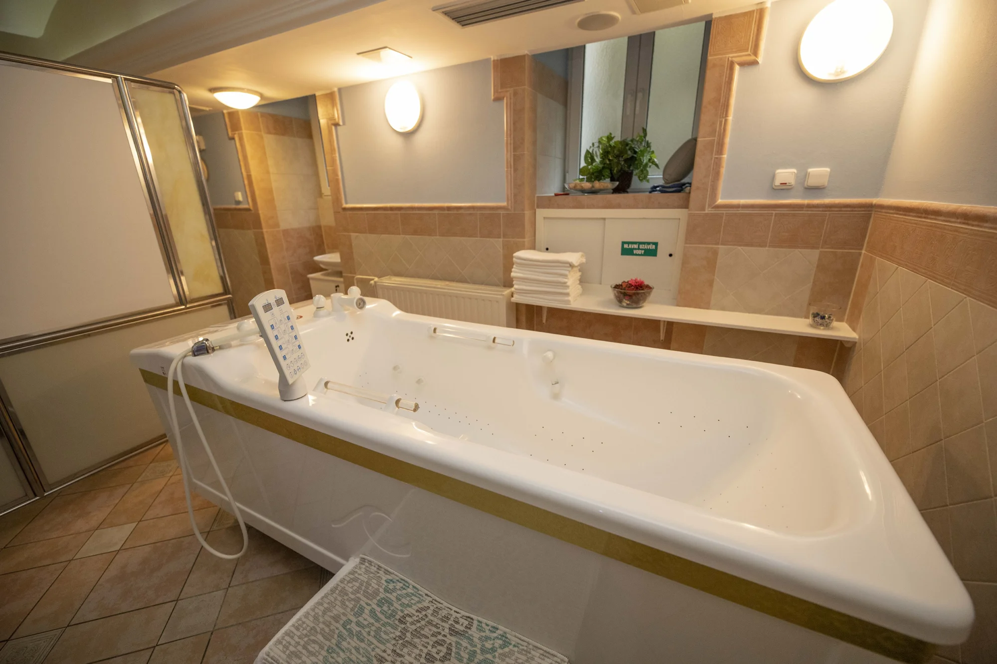 Užijte si Karlovy Vary: až 15 dní v hotelu Mignon**** se snídaní či polopenzí i procedurami