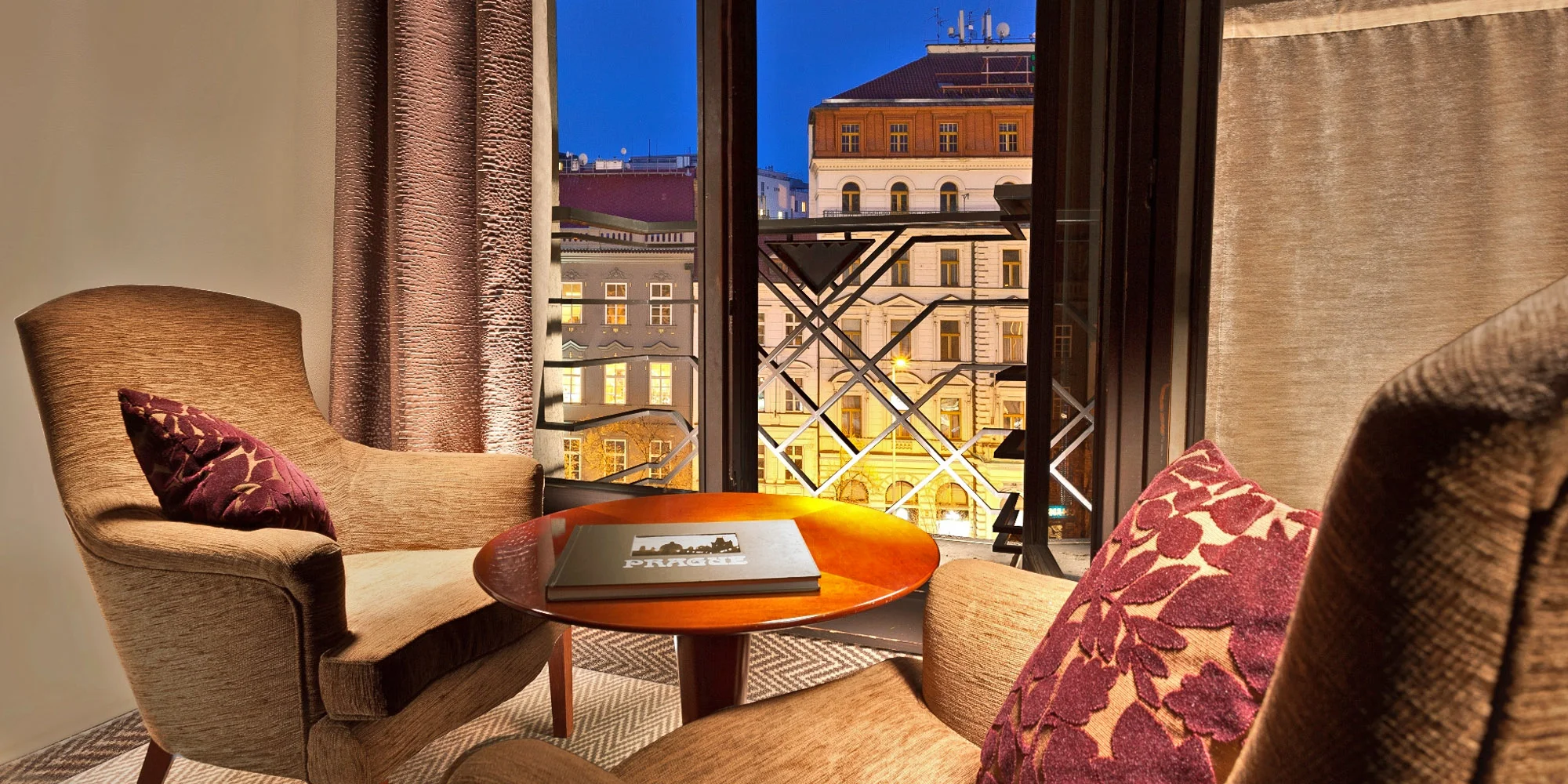 5* pobyt v centru Prahy: hotel přímo na Václavském náměstí, snídaně i prohlídka muzea