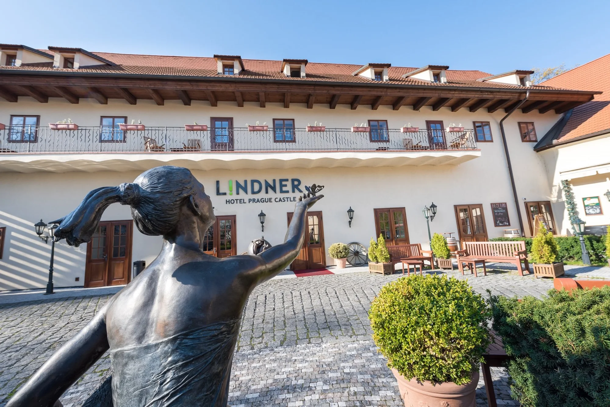 Historický hotel u Strahovského kláštera: snídaně, sauna, možnost snacku i drinku