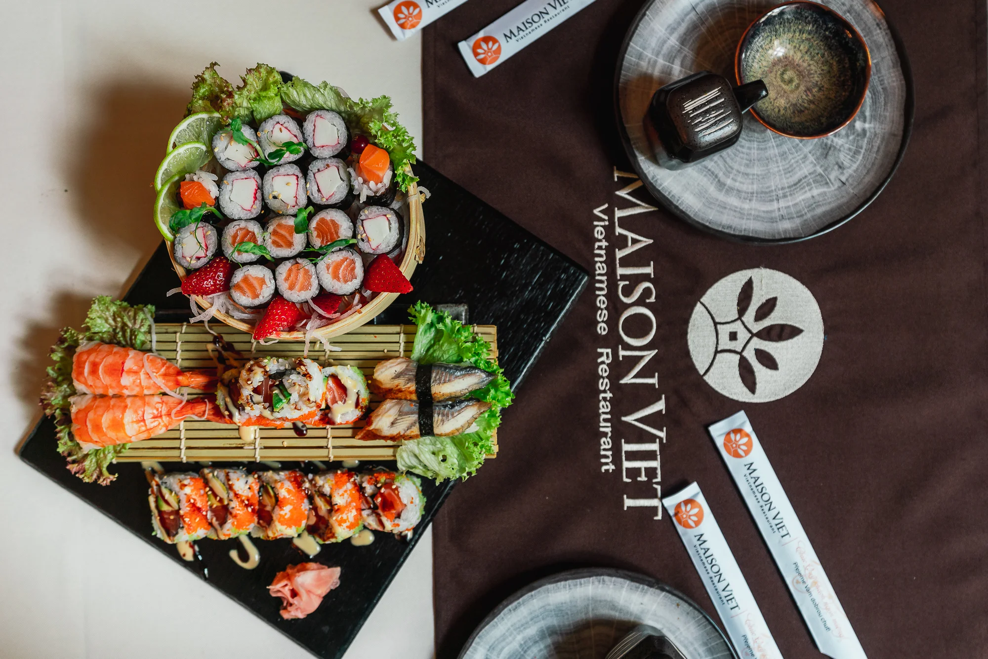 Otevřený voucher v hodnotě 500 či 1 000 Kč na sushi a další asijské speciality