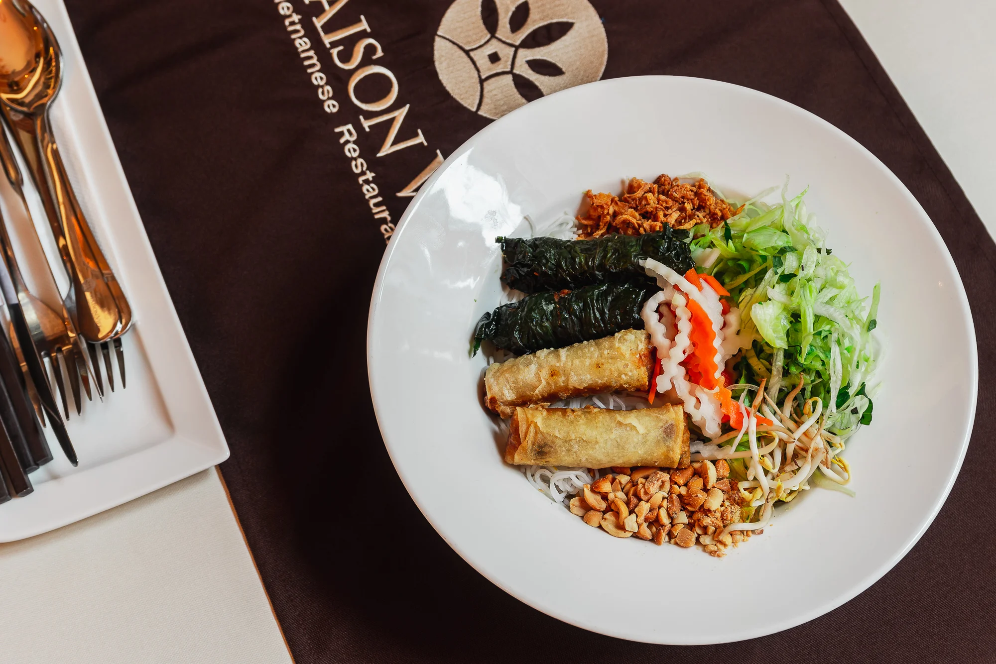 Otevřený voucher v hodnotě 500 či 1 000 Kč na sushi a další asijské speciality