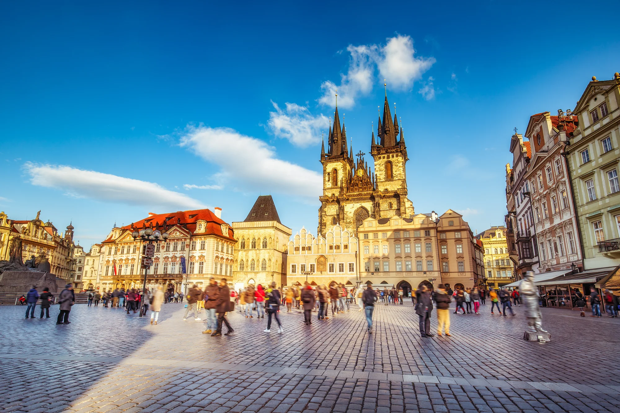 Romantika ve 4* hotelu kousek od Petřína: pobyt se snídaní