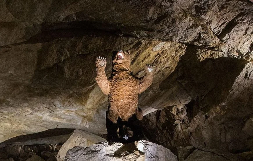 Výlet na Dachstein a město Hallstatt v Rakousku: úžasná vyhlídka Pět prstů i Ledová jeskyně
