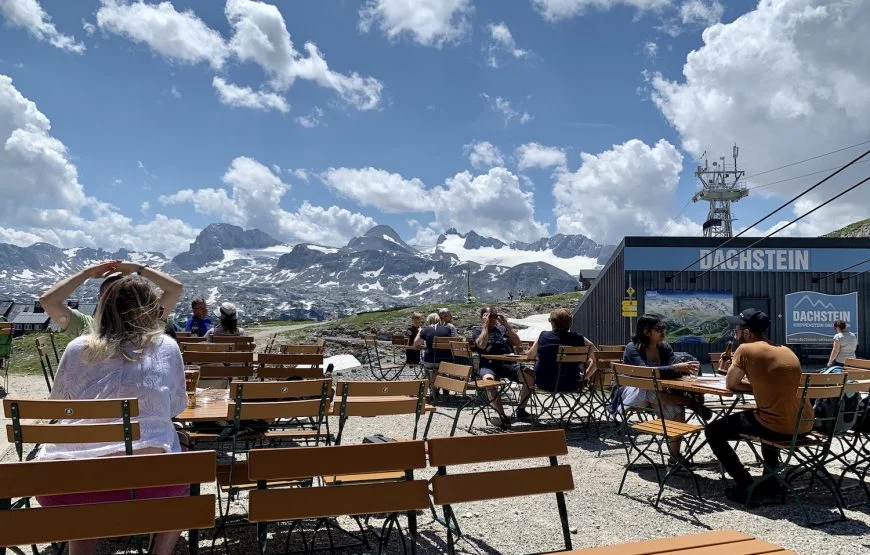 Výlet na Dachstein a město Hallstatt v Rakousku: úžasná vyhlídka Pět prstů i Ledová jeskyně