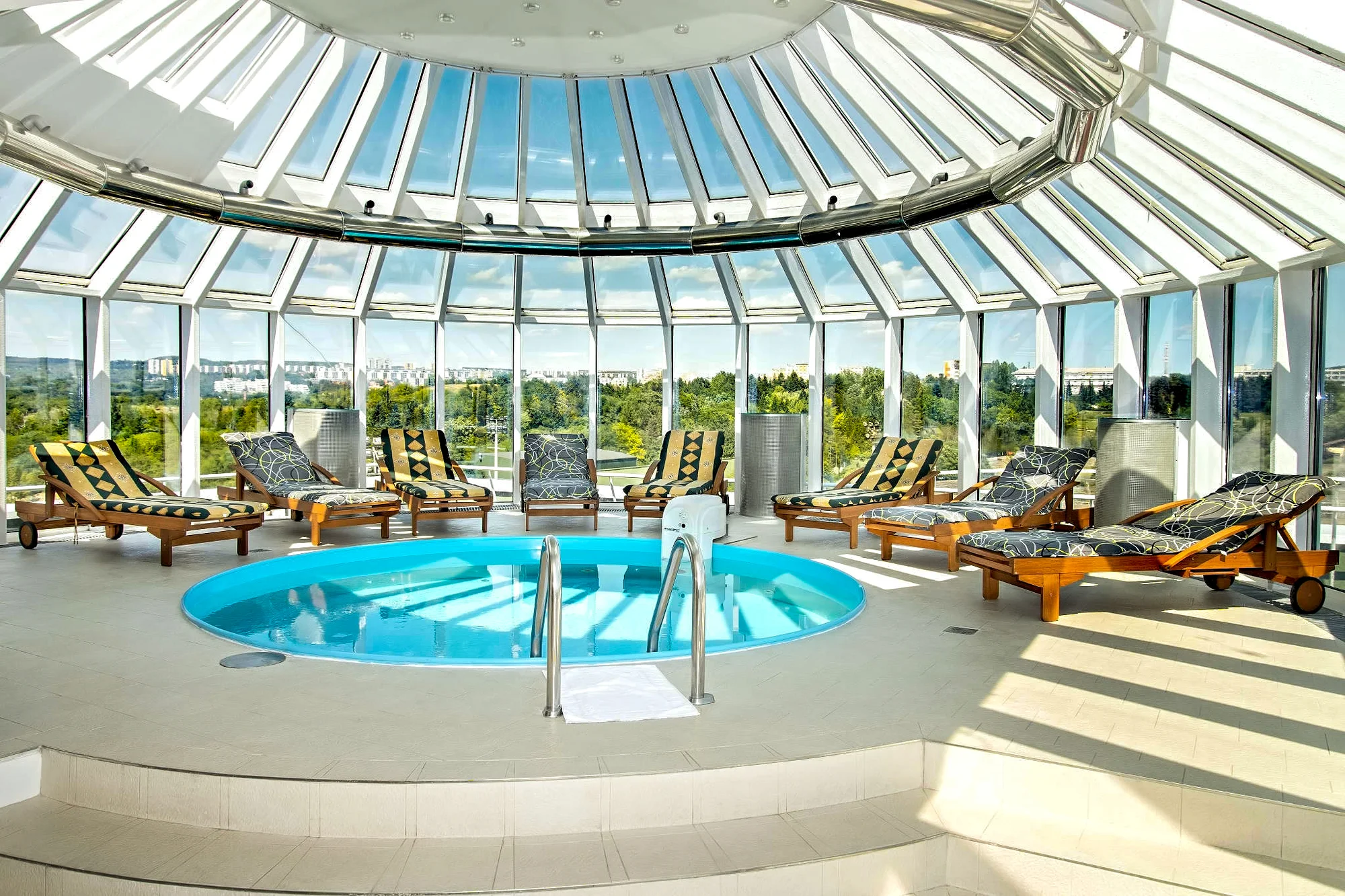 Pobyt v Brně: 4* hotel se snídaní či polopenzí a wellness , 750 m od parku Lužánky