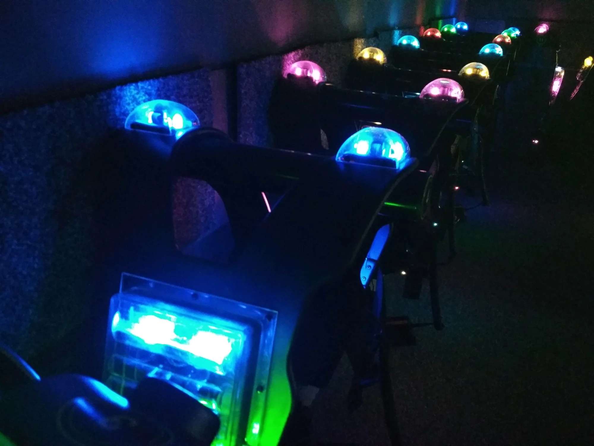 Staňte se akčními hrdiny: 15 minut laser game v nejmodernější 3D aréně