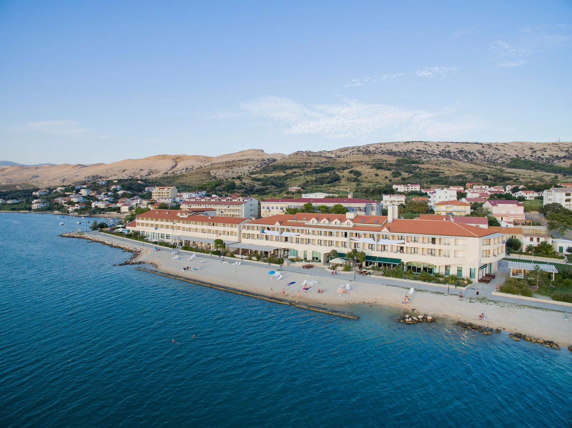 Dovolená v Chorvatsku: hotel u oblázkové pláže, all inclusive a až 2 děti zdarma