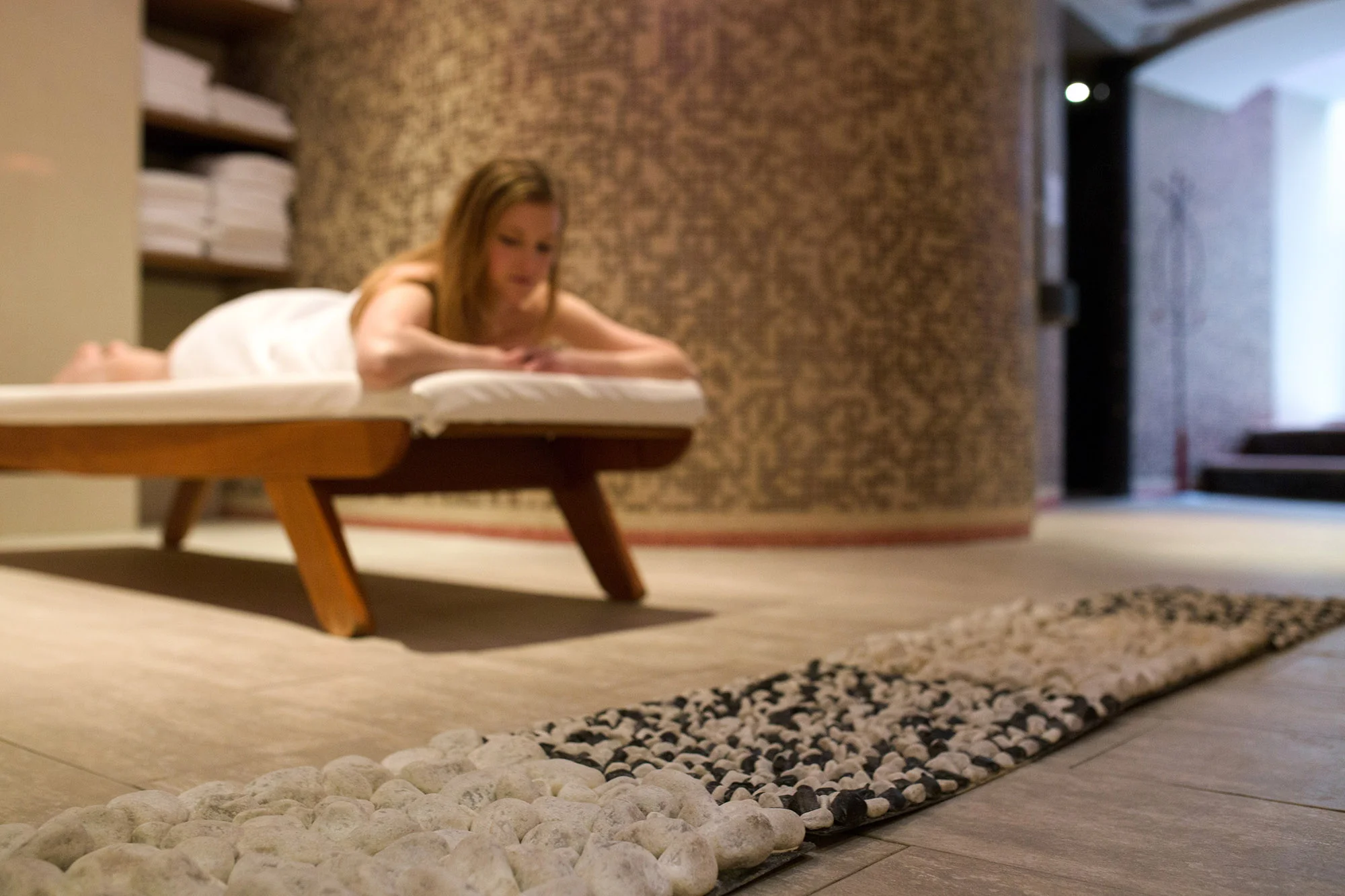 Sami nebo v páru či s rodinou do Brna: hotel se střešním wellness, snídaně i večeře
