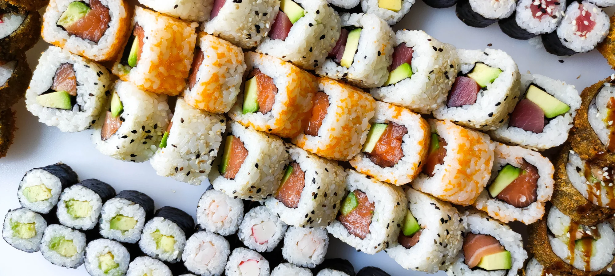 Sushi z restaurace VieThai na Stodolní: 50 nebo 108 rolek se zeleninou i rybami
